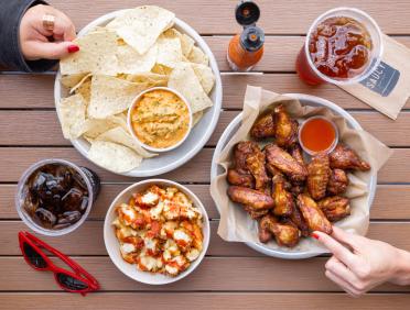 Frank's RedHot Tablescape